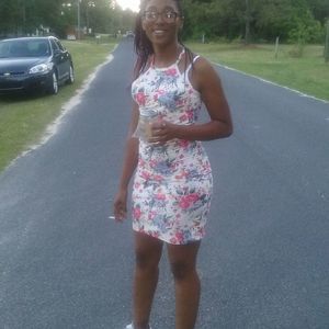 Meet your Posher, Felicity